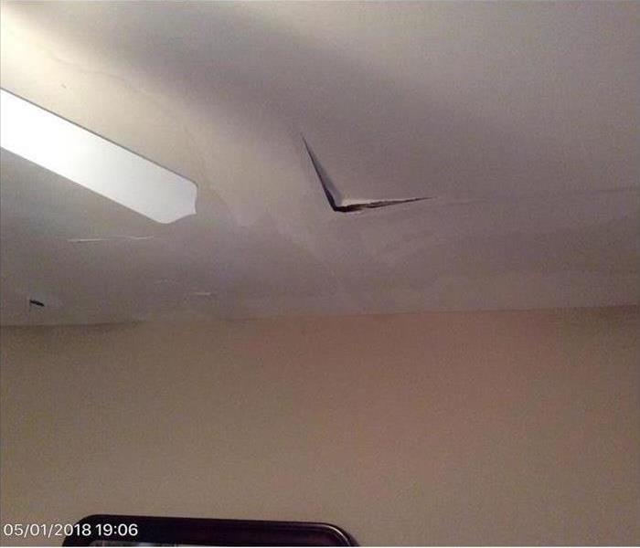 Water damage to the ceiling 